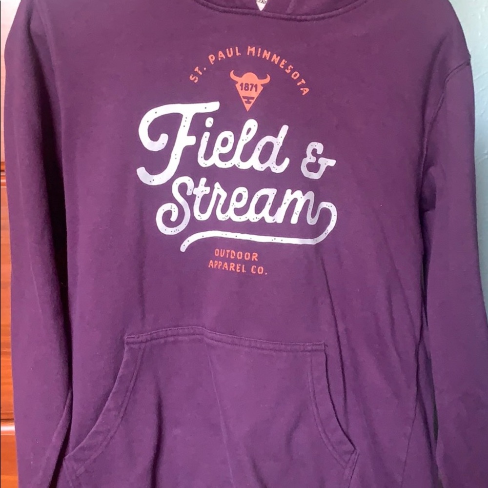 Sweatshirt